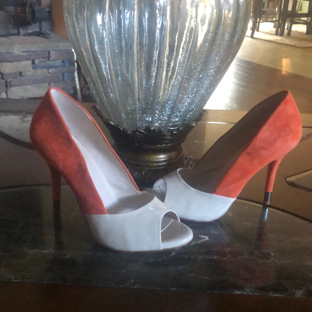 Suede open toe pump - Picture 3 of 3
